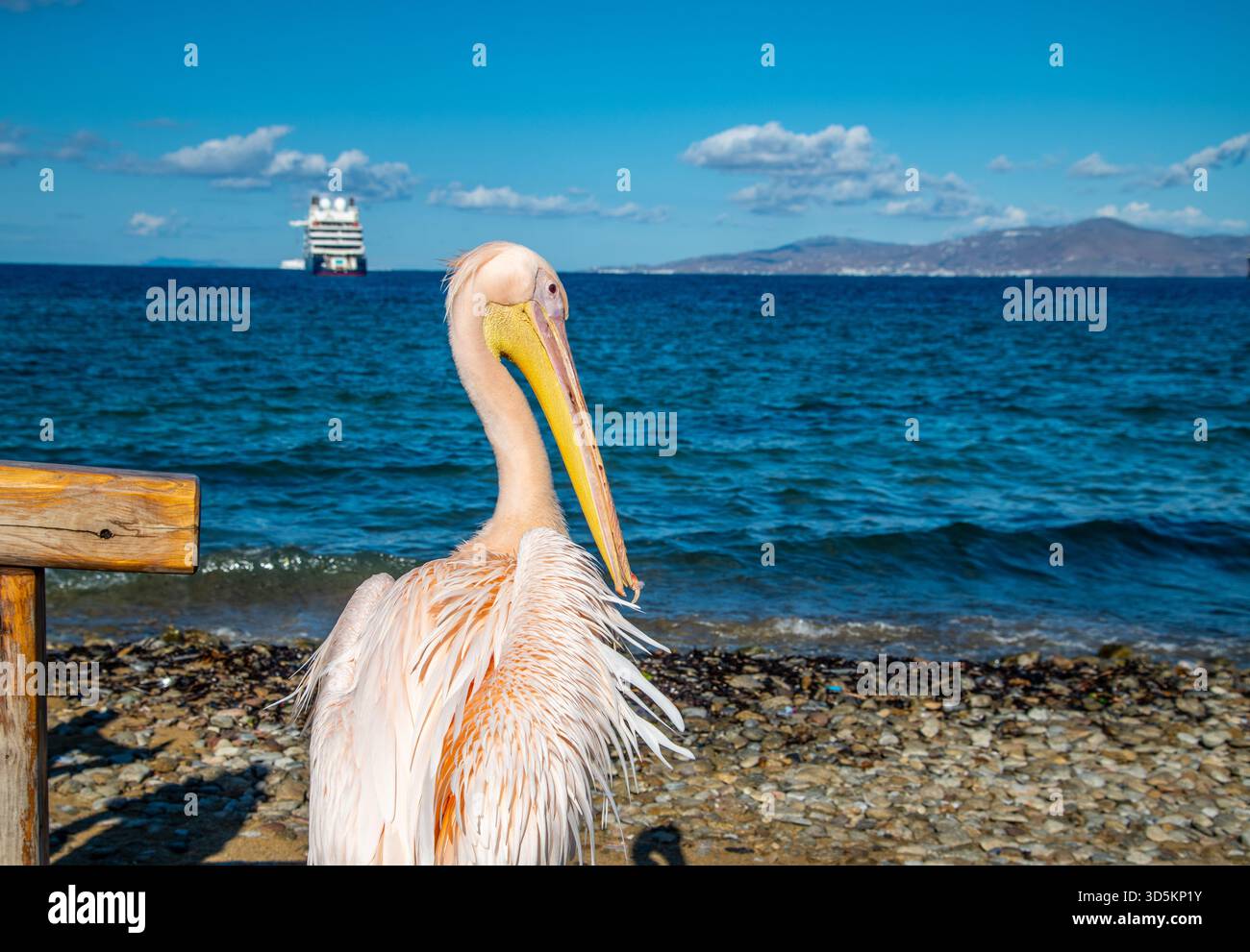 Mykonos Griechenland Okt. 7,2025 Mykonos Insel aus der Vogelperspektive. Mykonos ist eine Insel, Teil der Kykladen in Griechenland. Berühmte Touristeninsel. Stockfoto