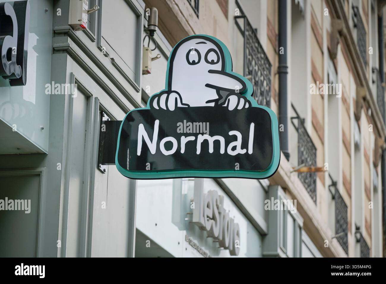 Logo, Werbung, Drogerie Normal, Grenoble, Frankreich Stockfoto