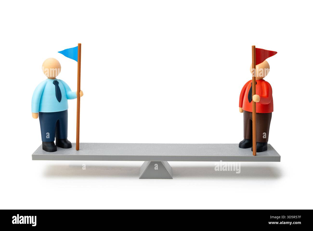 Rivalisierende Führer auf der Waage. Wettbewerb in Wirtschaft und Politik, Messung der Führungseffektivität. Unternehmenserfolg, Wahlanalyse. Vergleich Stockfoto
