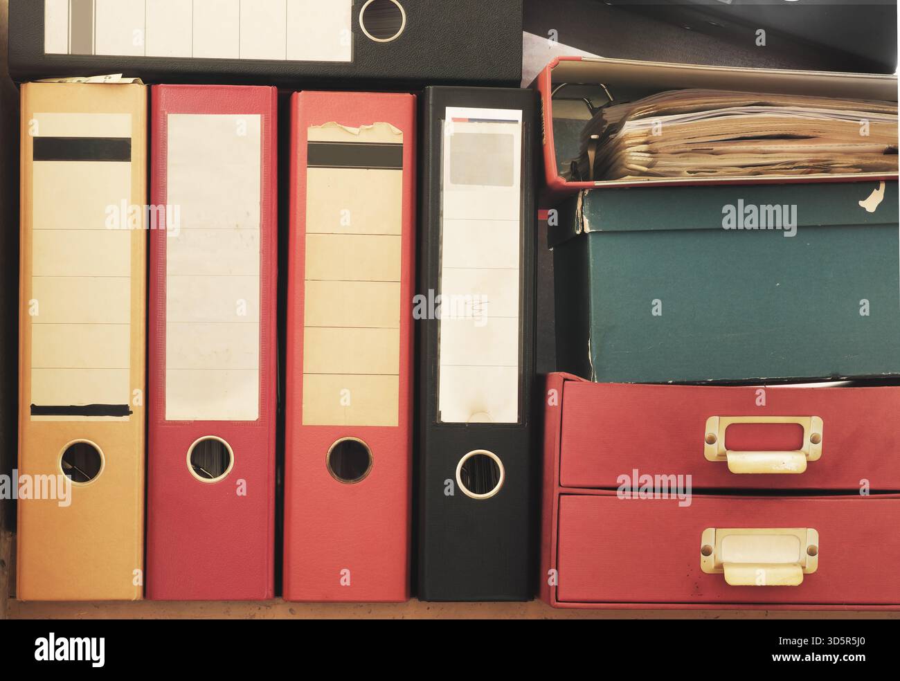 Geschäftskonzept für unordentliche Dateiordner Stockfoto