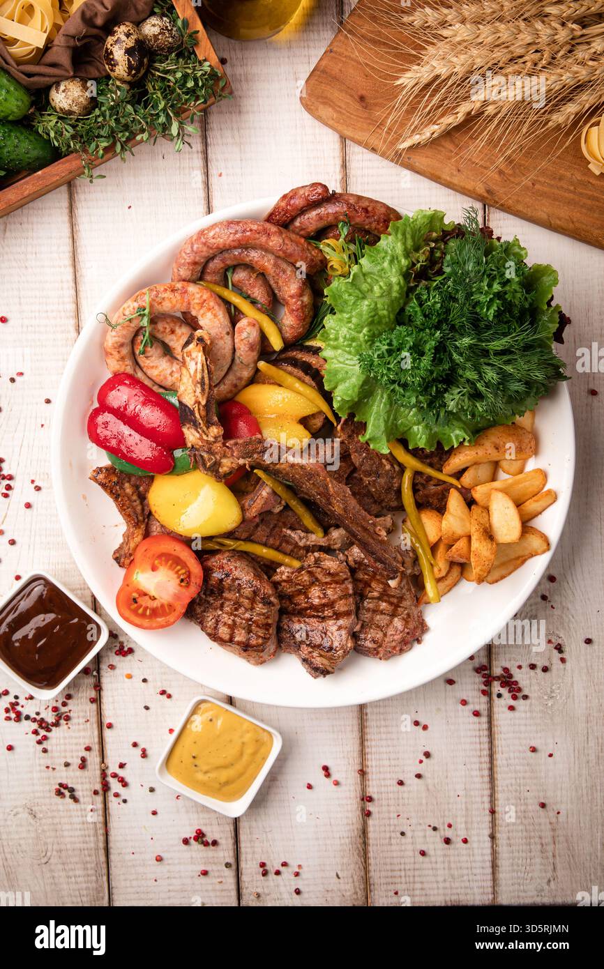 Gemischtes, gegrilltes Fleisch Stockfoto