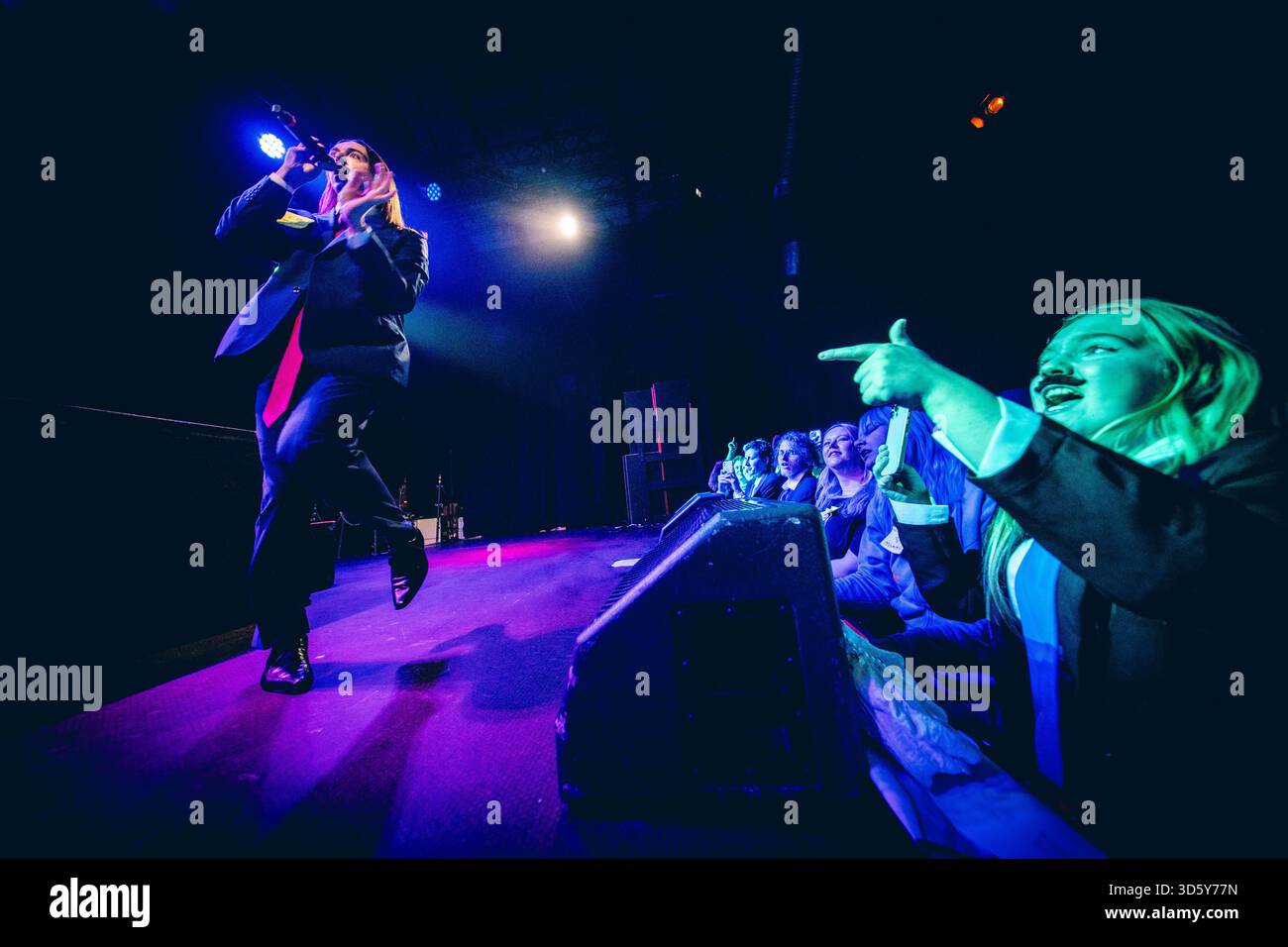 Kopenhagen, Dänemark. November 2025. Der estnische Rapper Tommy Cash gibt ein Live-Konzert im Pumpehuset in Kopenhagen. Quelle: Gonzales Photo/Alamy Live News Stockfoto