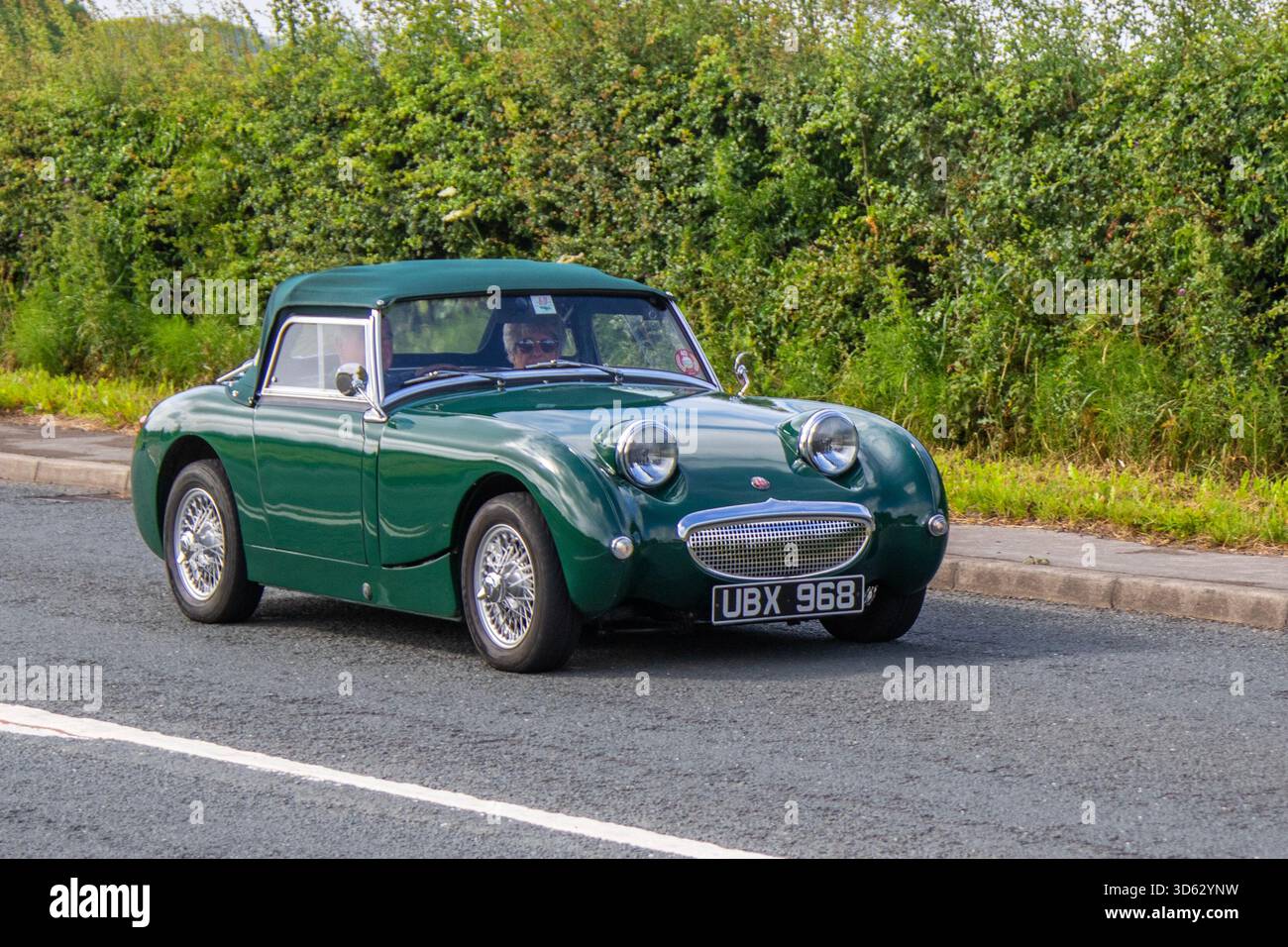 1959 50er Jahre Green Austin Healey Cabriolet; Austin-Healey Sprite Mk1, liebevoll als „Frogeye“ in Großbritannien oder „Bugeye“ in den USA bekannt, ein klassischer britischer Sportwagen, der von 1958 bis 1961 hergestellt wurde. Stockfoto