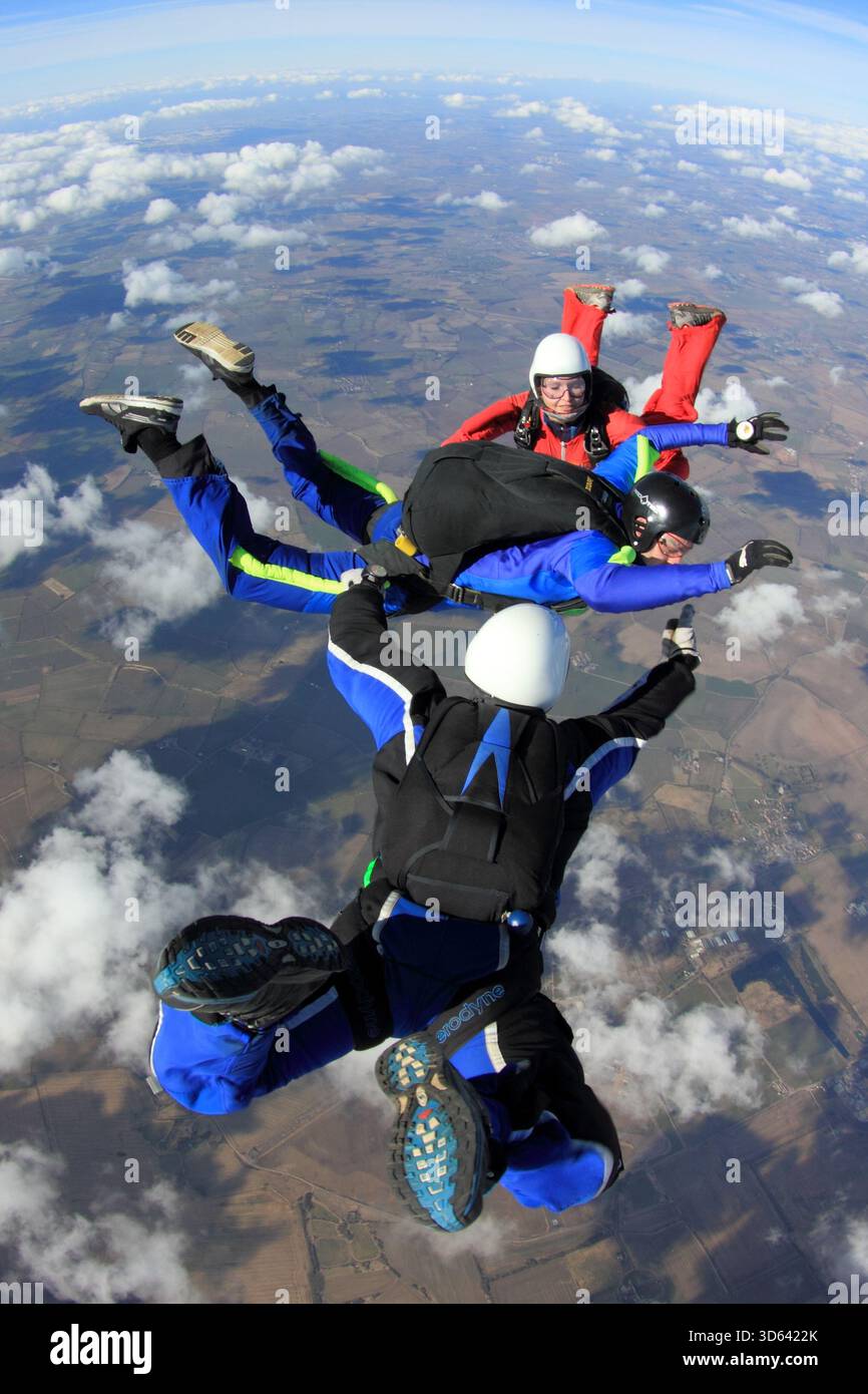 Beschleunigter Freifall bei Skydive Langar Stockfoto