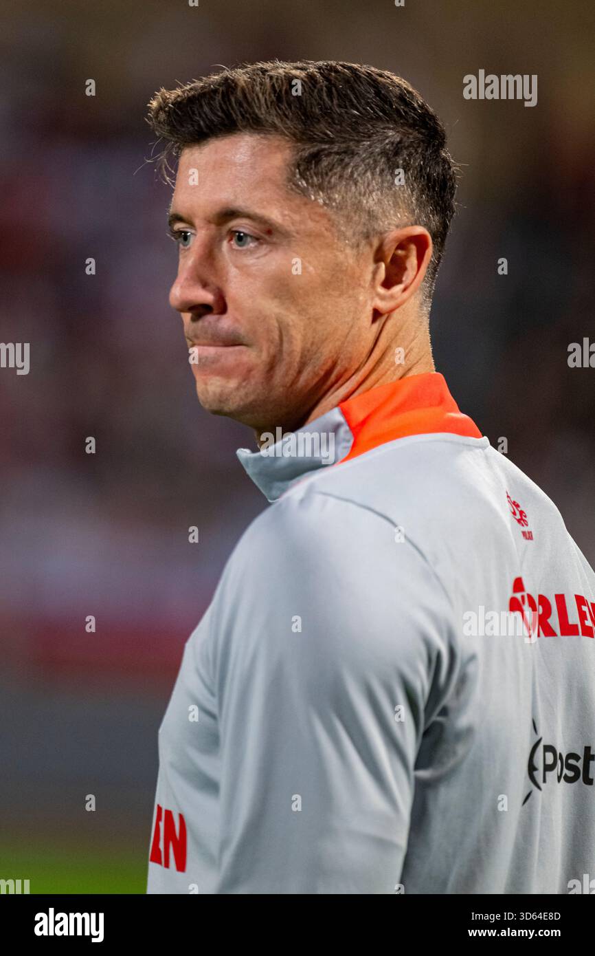 Attard, Malta. November 2025. Robert Lewandowski (Polen) beim Spiel der Gruppe G der europäischen Qualifikation zur FIFA-Weltmeisterschaft 2026 zwischen Malta und Polen im Ta'Qali National Stadium in Attard, Malta am 17. November 2025 (Foto: Andrew SURMA/SIPA USA). Quelle: SIPA USA/Alamy Live News Stockfoto