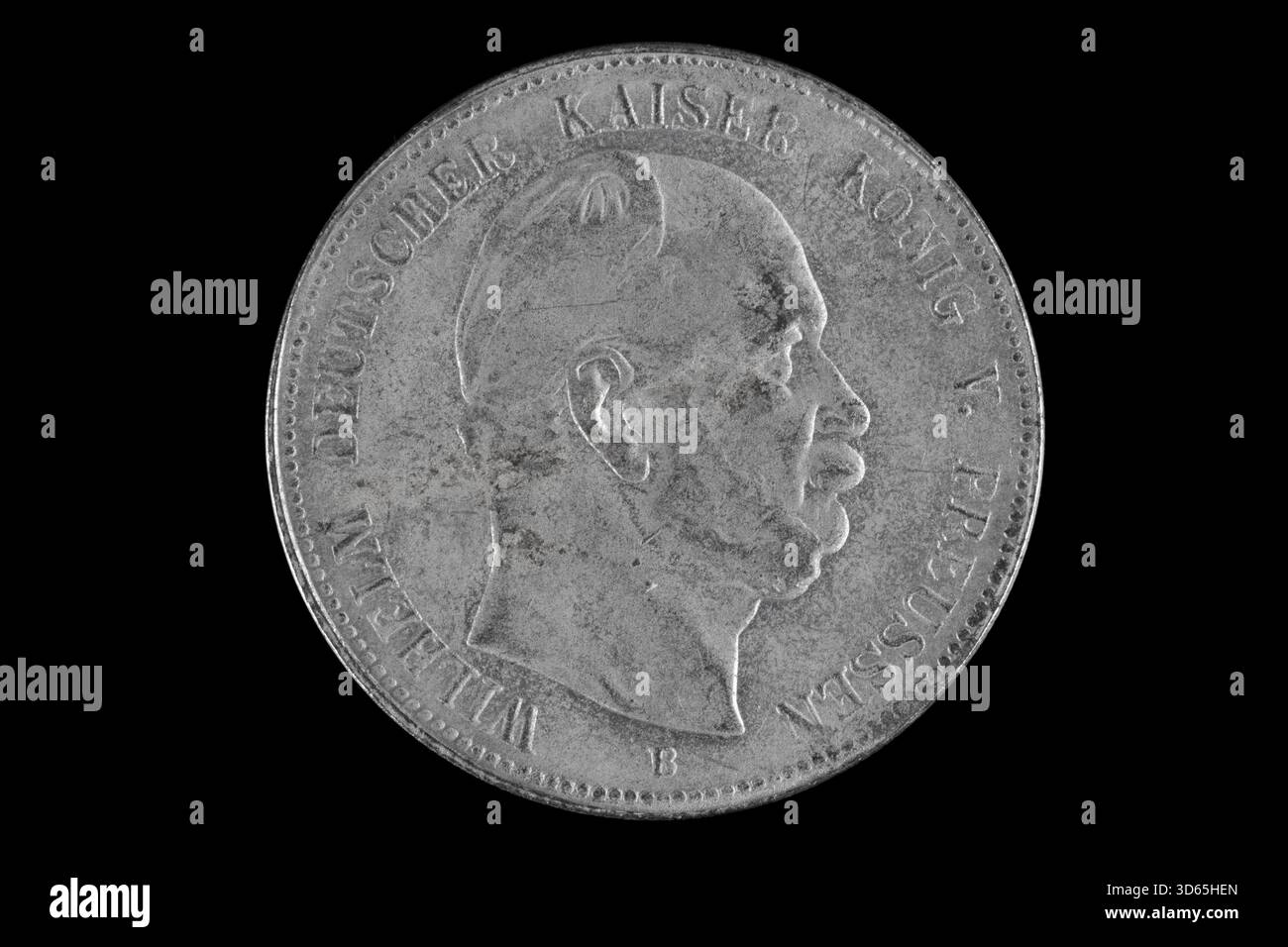 Alte Kaisers Deutschland Silbermünze auf schwarzem Hintergrund Stockfoto