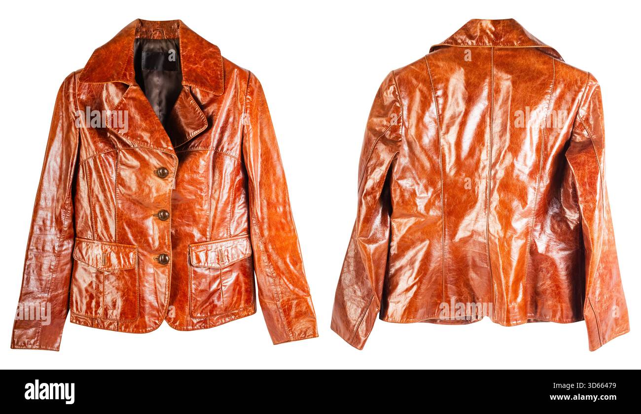 Isoliertes Foto der hellbraunen polierten Lederfrauenlederjacke vorne und hinten auf weißem Hintergrund. Stockfoto