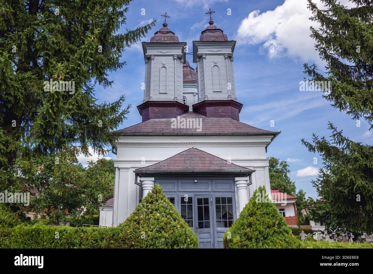 Außenansicht der Kirche im orthodoxen Kloster Ciolanu in der Nähe der Dörfer Tisau und Magura in Rumänien Stockfoto