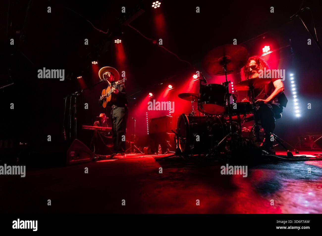 Monk Roma, Rom, Italien, 19. November 2025, Micha P. Hinson Band während Micah P. Hinson - Tour 2025 - Musikkonzert Stockfoto