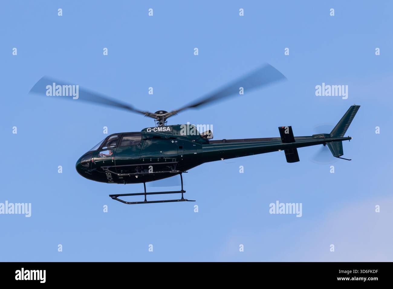 G-CMSA Aerospatiale AS350 B2 Ecureuil Wavendon Social Housing Ltd Cotswold Airport Kemble 20/11/2025 Stockfoto