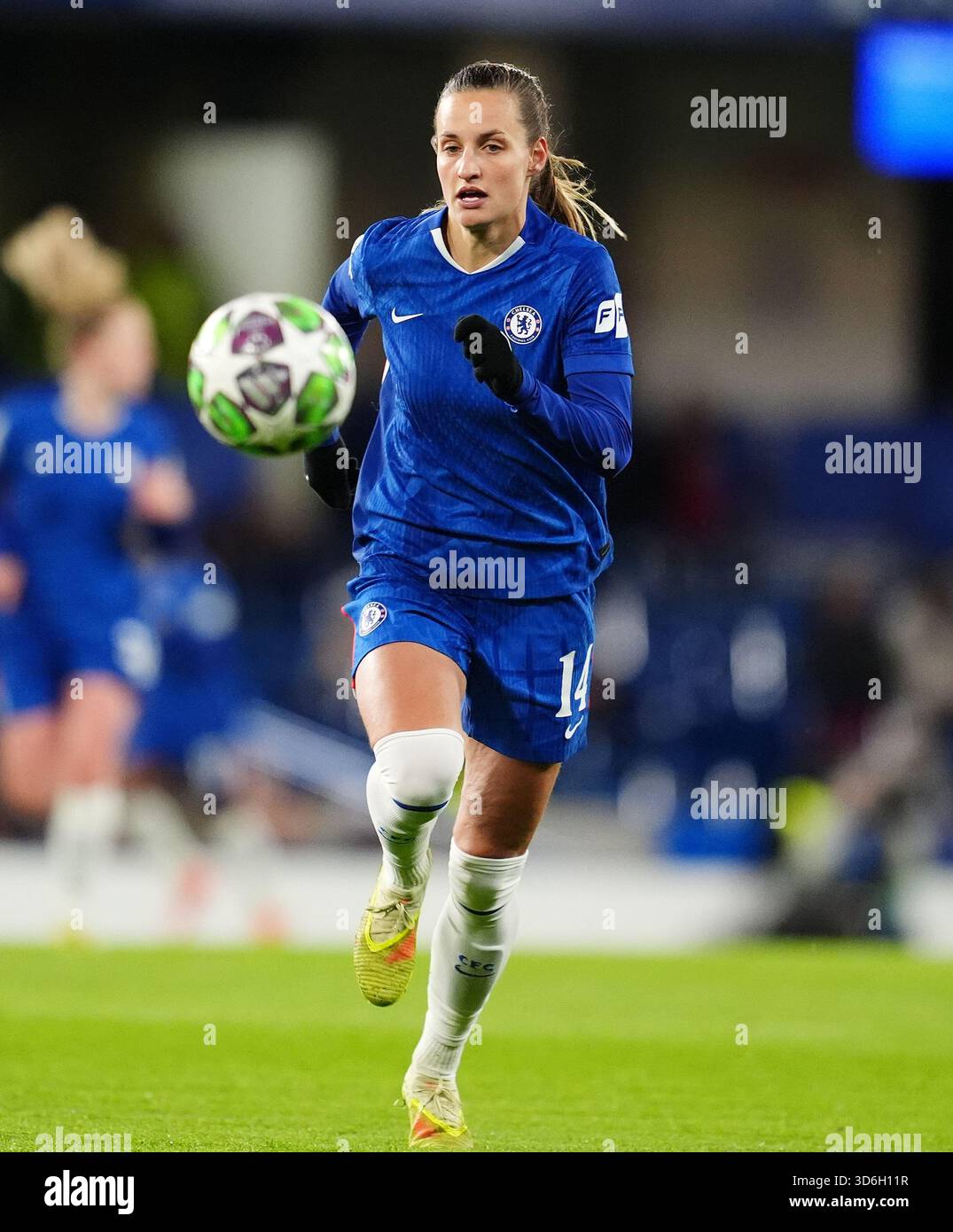 Chelsea's Nathalie Bjorn während der UEFA Women's Champions League, Liga-Phase-Spiel Stamford Bridge, London. Bilddatum: Donnerstag, 20. November 2025. Stockfoto