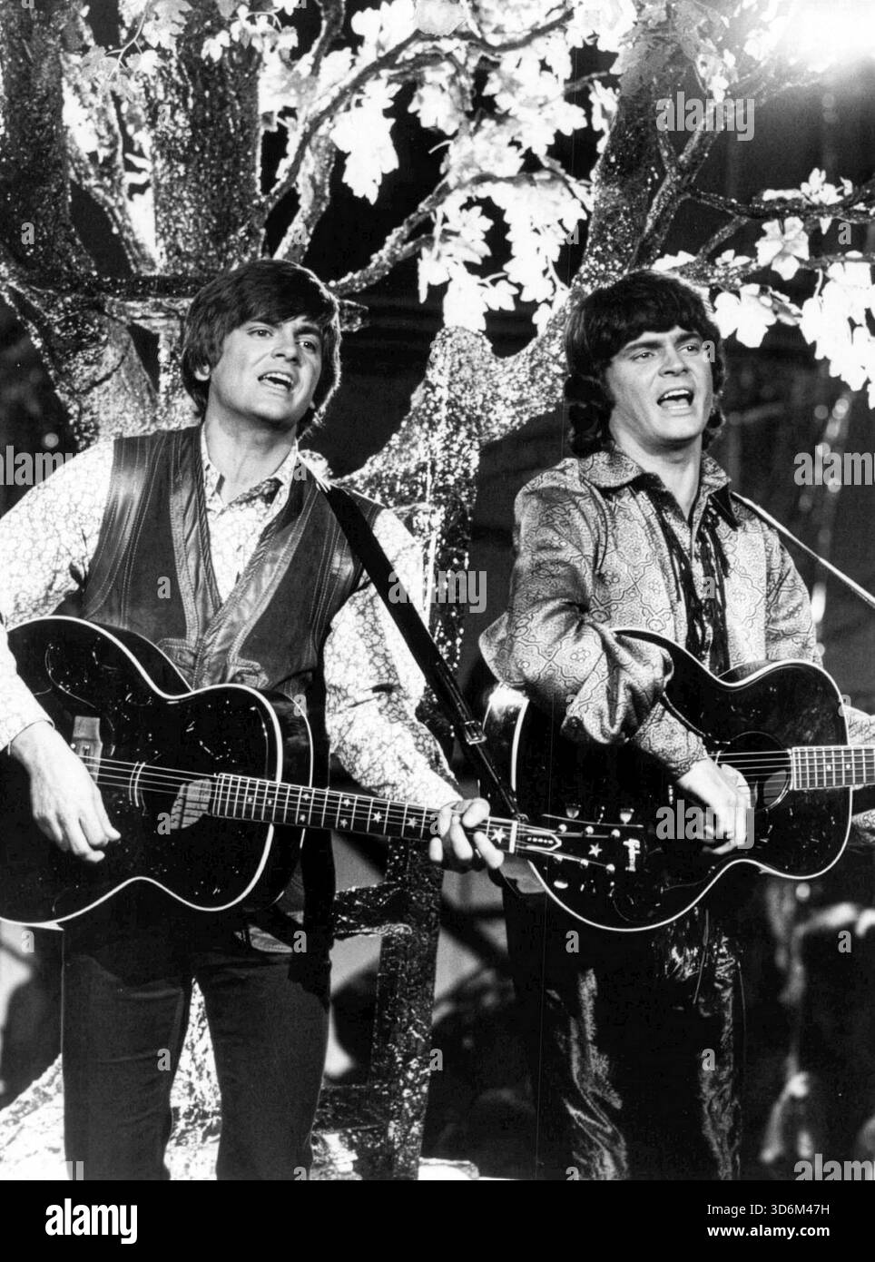 Publicity-Foto der Everly Brothers. Ihre Fernsehsendung war ein Sommerersatz für Johnny Cash's Show 1970 Stockfoto