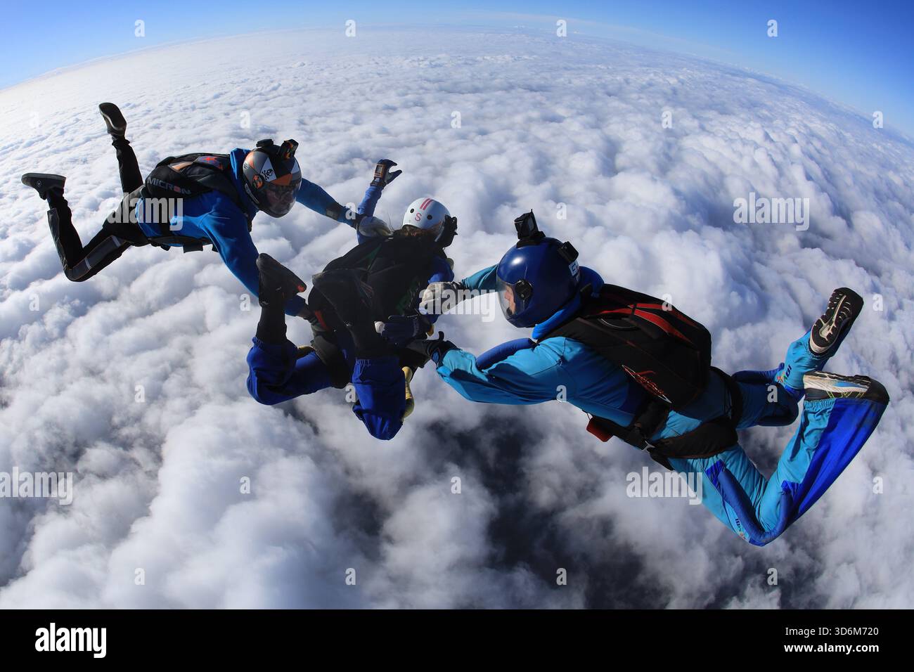Fallschirmspringen lernen – beschleunigter Freifall Stockfoto
