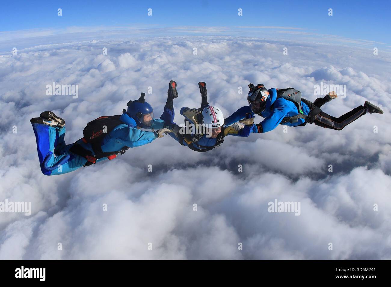Fallschirmspringen lernen – beschleunigter Freifall Stockfoto