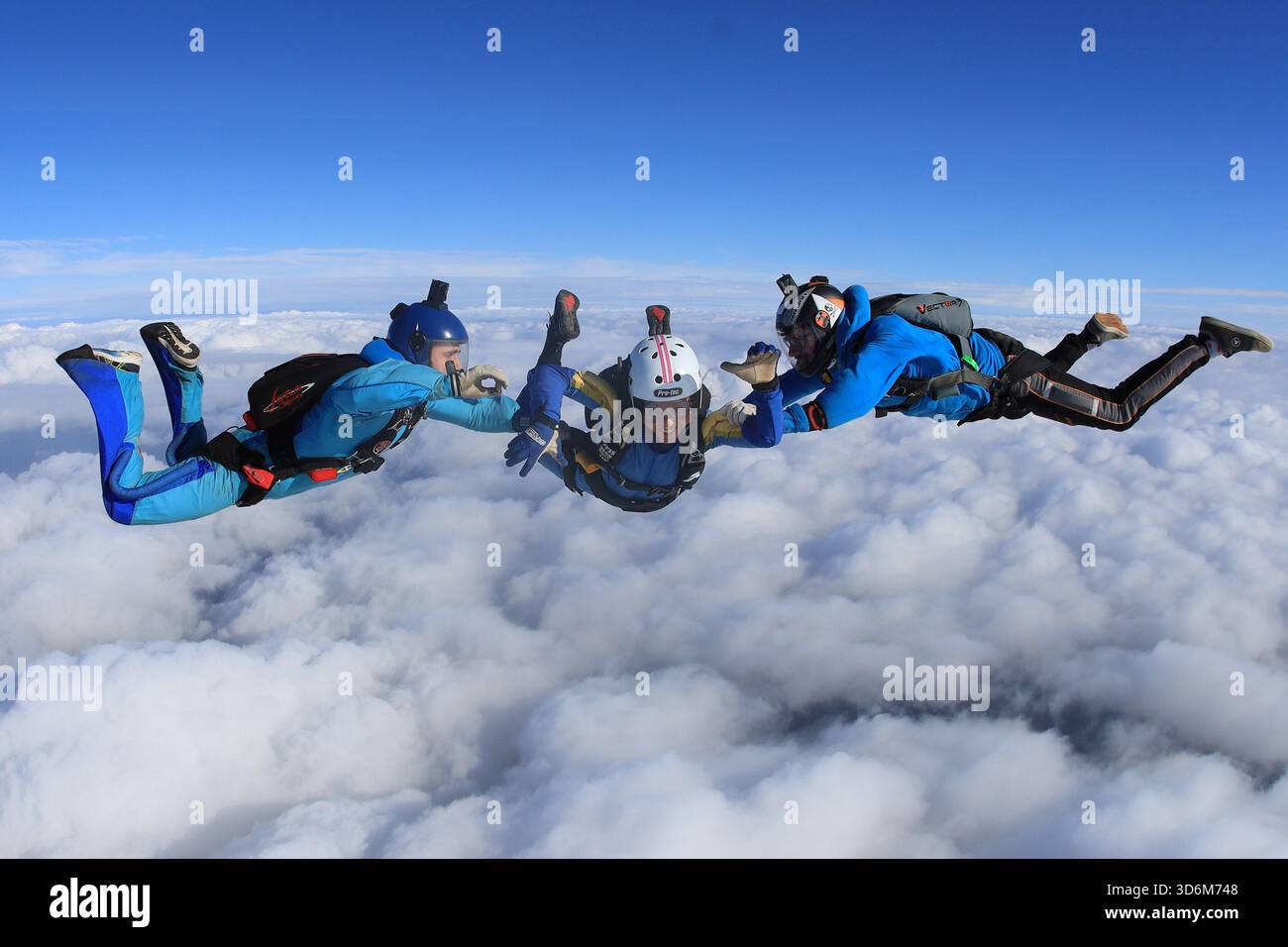 Fallschirmspringen lernen – beschleunigter Freifall Stockfoto