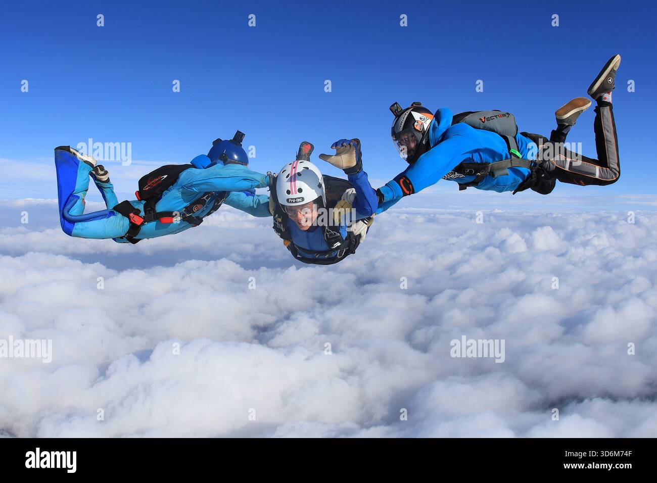 Fallschirmspringen lernen – beschleunigter Freifall Stockfoto