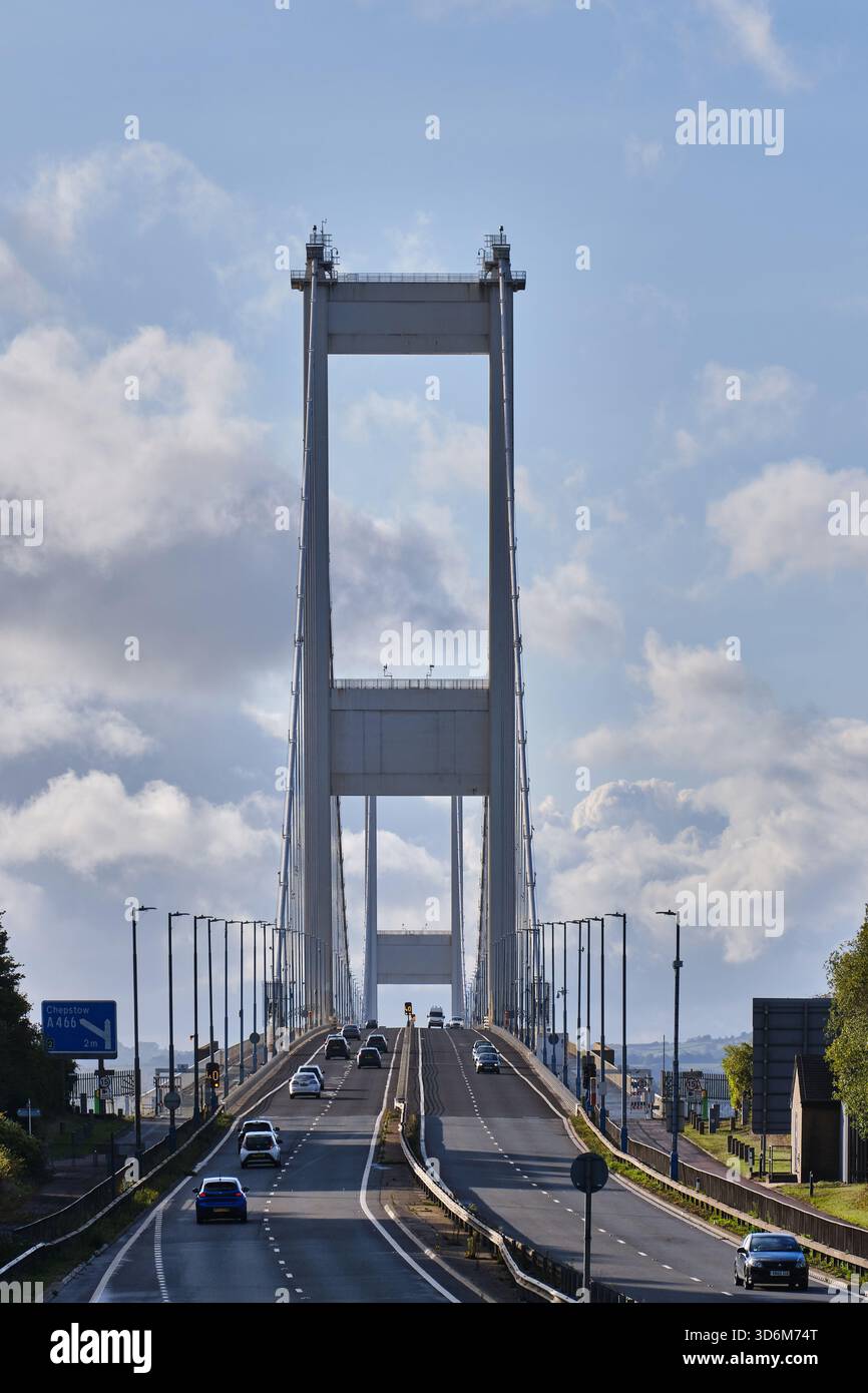Fahren Sie auf der Autobahn M48 an der Severn Bridge Stockfoto
