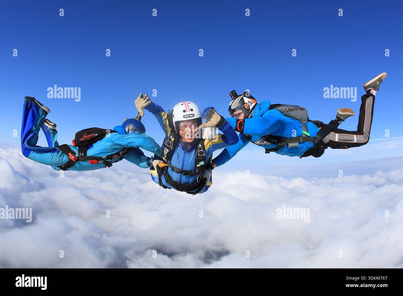Fallschirmspringen lernen – beschleunigter Freifall Stockfoto