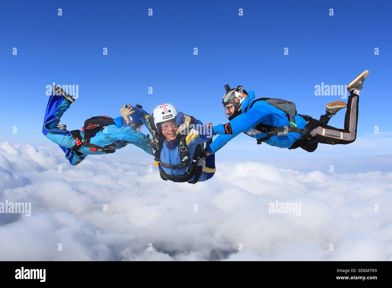 Fallschirmspringen lernen – beschleunigter Freifall Stockfoto