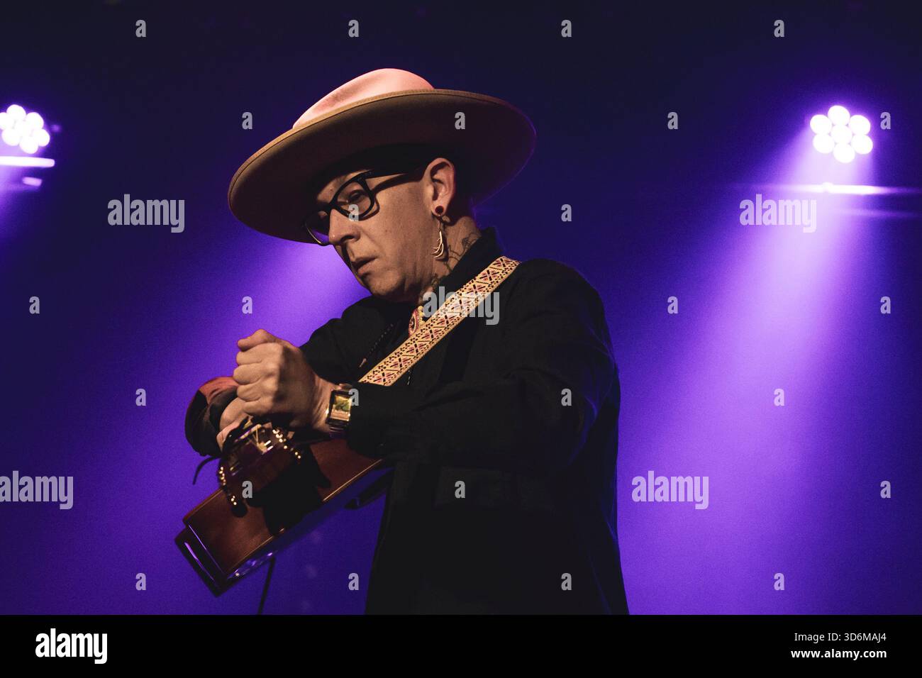 Rom, Italien. November 2025. Micah P. Hinson führt die Tomorrow man Tour auf. (Foto von Emanuela Vertolli/Pacific Press) Credit: Pacific Press Media Production Corp./Alamy Live News Stockfoto