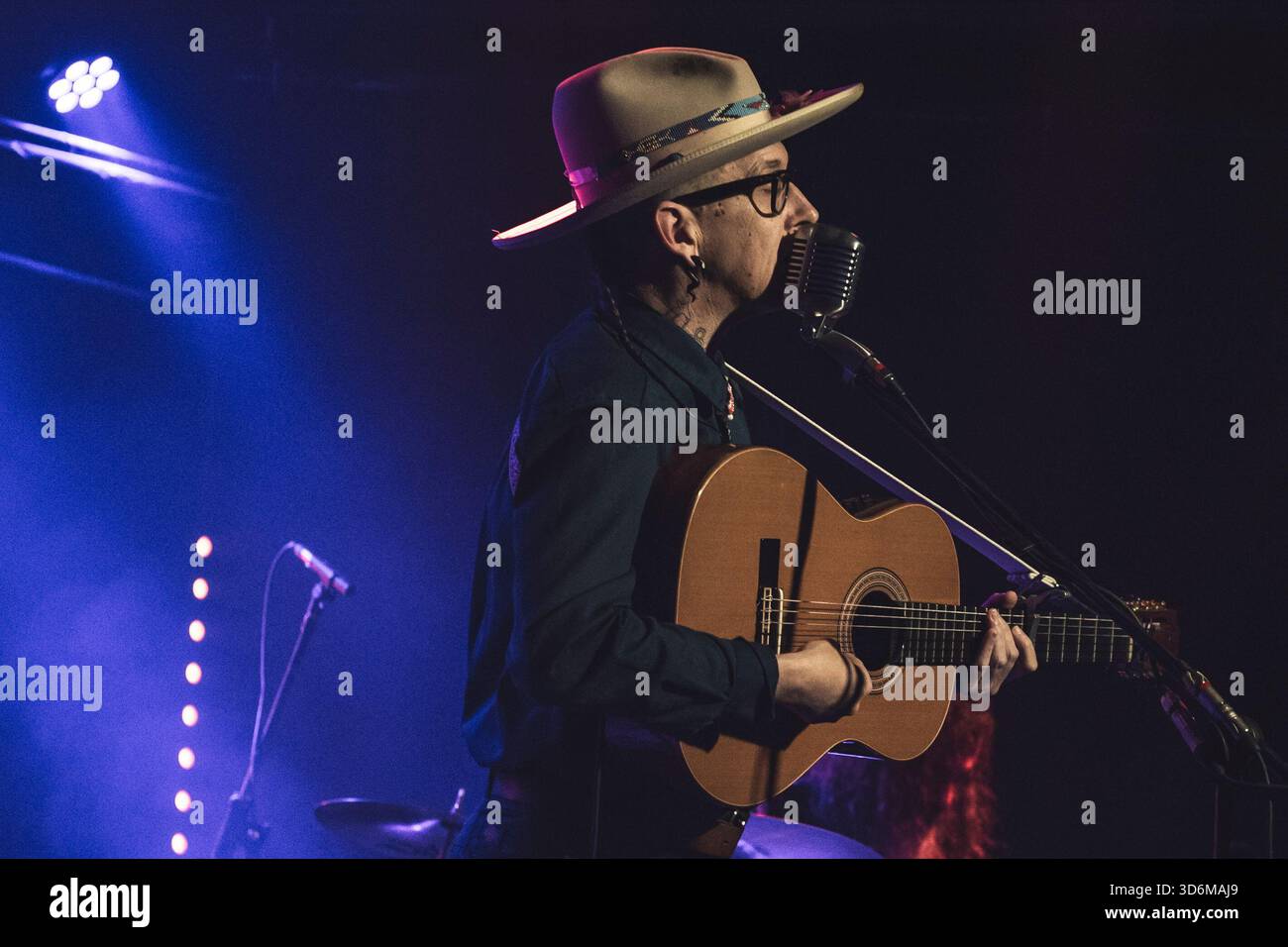 Rom, Italien. November 2025. Micah P. Hinson führt die Tomorrow man Tour auf. (Foto von Emanuela Vertolli/Pacific Press) Credit: Pacific Press Media Production Corp./Alamy Live News Stockfoto