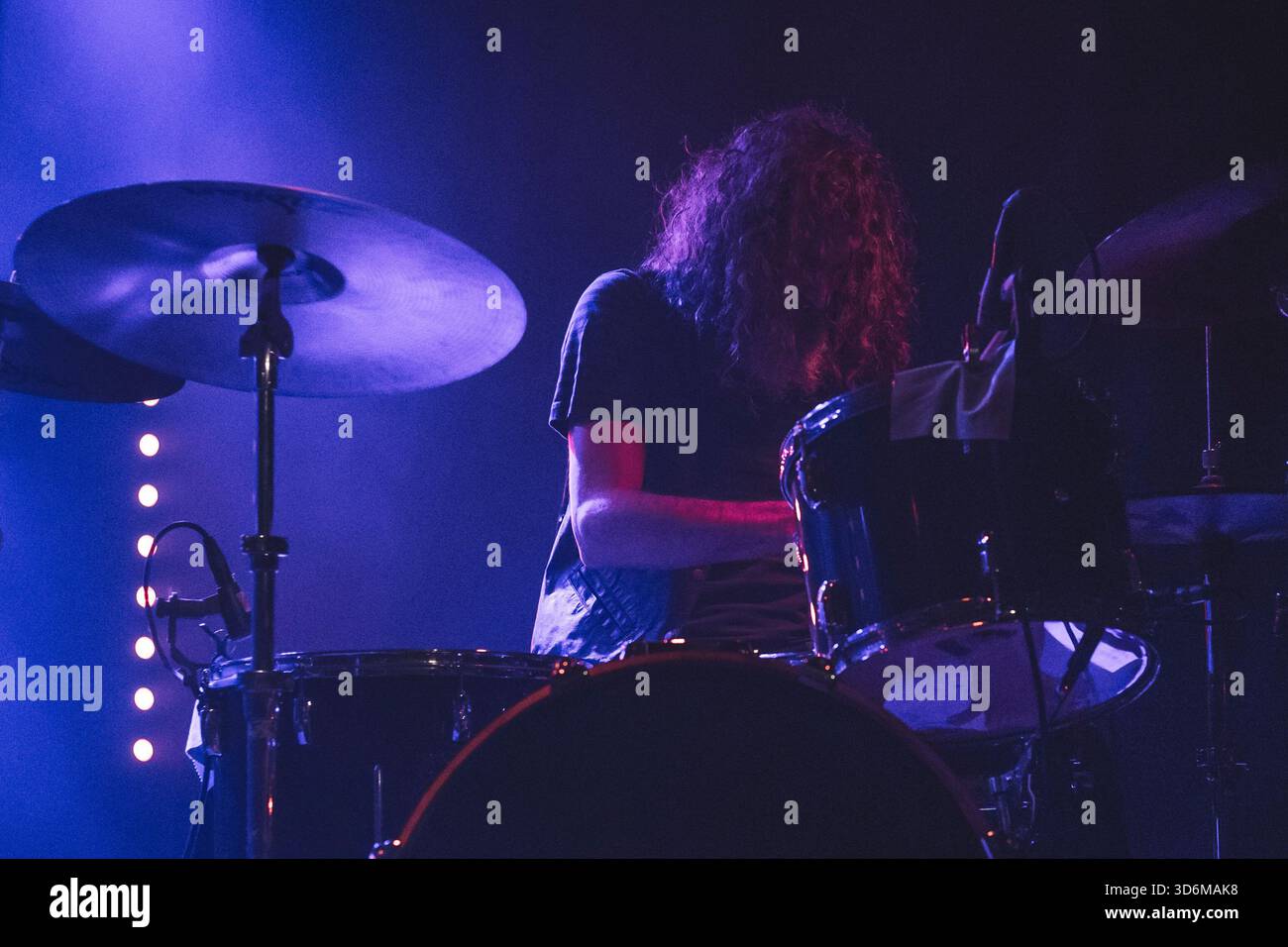 Rom, Italien. November 2025. Paolo Mongardi führt die „The Tomorrow man Tour“ auf. (Foto von Emanuela Vertolli/Pacific Press) Credit: Pacific Press Media Production Corp./Alamy Live News Stockfoto