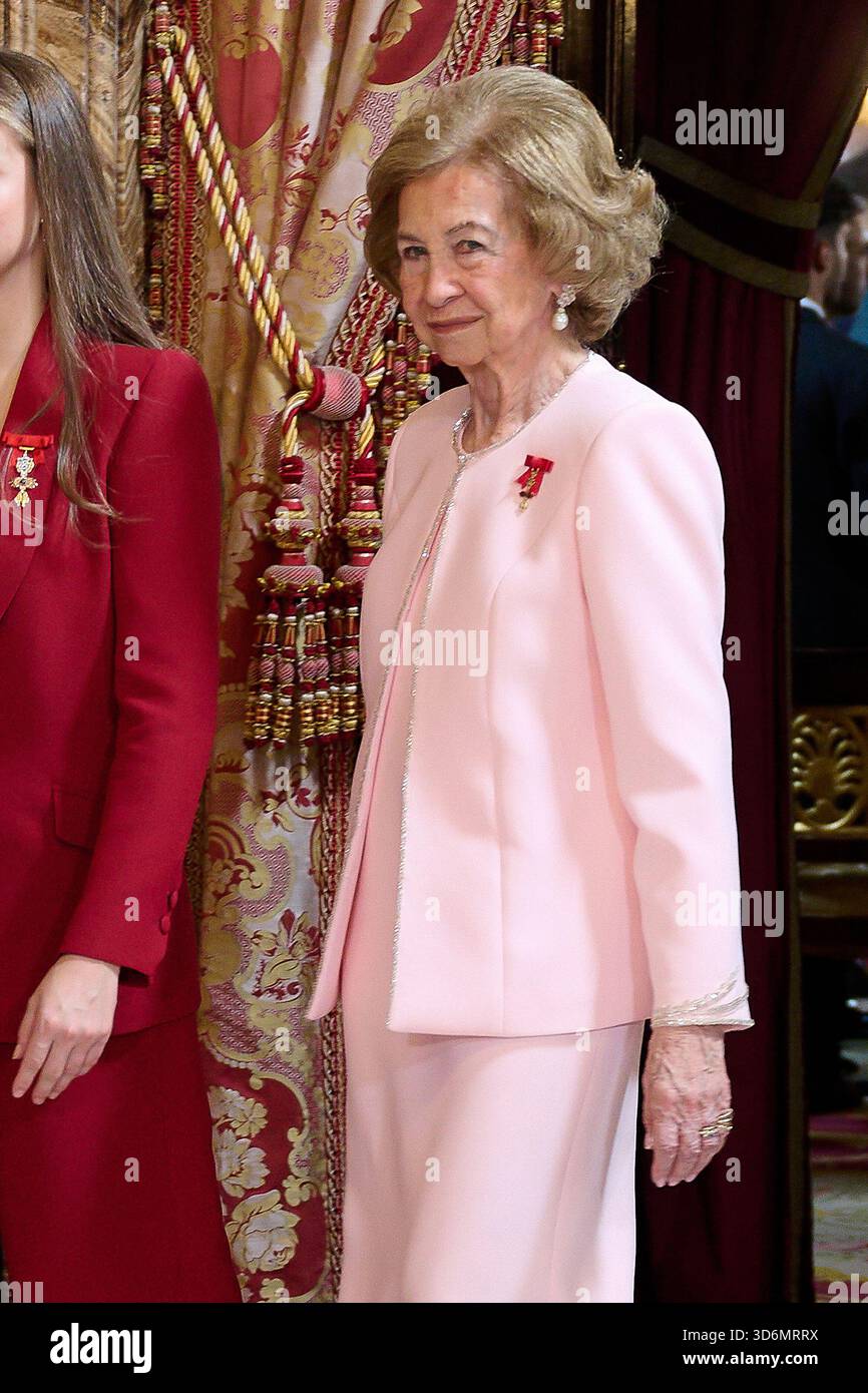 König Felipe VI. Von Spanien, Königin Letizia von Spanien, Prinzessin Leonor, Prinzessin Sofia, Königin Sofia von Spanien nimmt an der Lieferung von Toison de Oro im Royal Teil Stockfoto