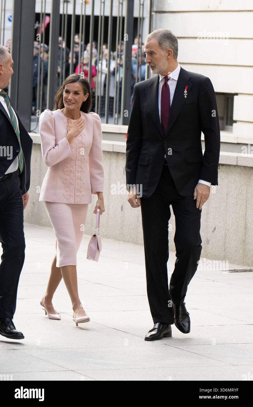 König Felipe VI. Von Spanien, Königin Letizia von Spanien, Prinzessin Leonor, Prinzessin Sofia, Königin Sofia von Spanien nimmt an der Lieferung von Toison de Oro im Royal Teil Stockfoto