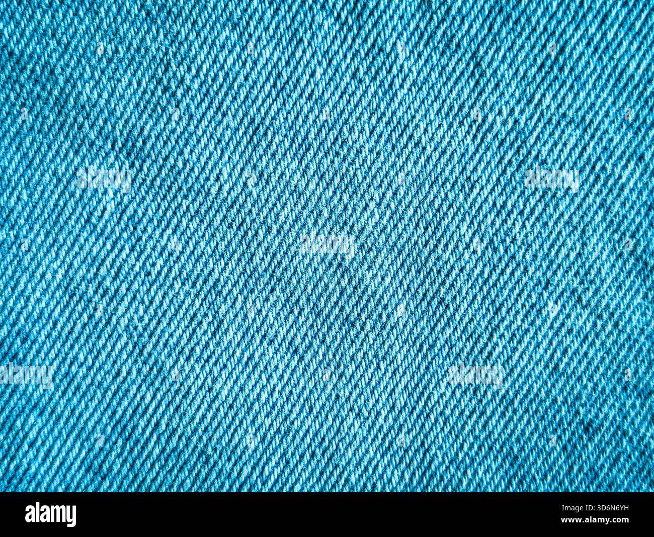 Nahaufnahme lebendiger blauer Textilinhalt aus Denim Stockfoto