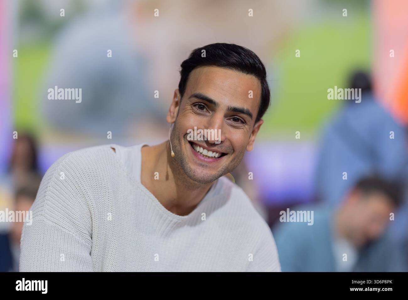 21. November 2025, Nordrhein-Westfalen, Hürth: Timur Ülker nimmt am 30. RTL-Telethon Teil. Foto: Rolf Vennenbernd/dpa Credit: dpa Picture Alliance/Alamy Live News Stockfoto