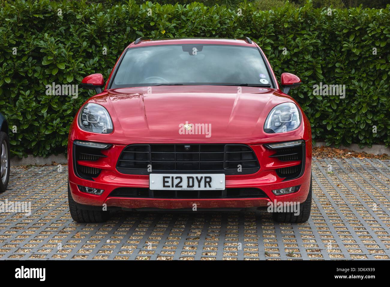 Porsche Macan GTS, ausgestellt auf der Niners Concept-Veranstaltung in der Boxengasse am 20. September 2025. Stockfoto