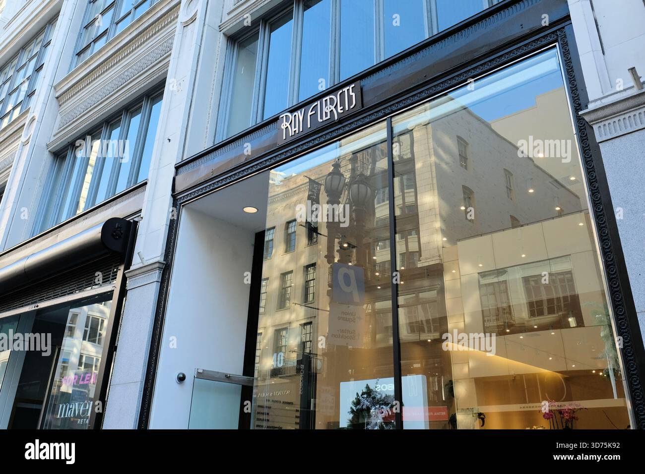 Ray Florets Storefront; lokaler Blumenladen, Blumenladen und Blumendesign-Studio; Grant Avenue in der Nähe des Union Square in der Innenstadt von San Francisco, Kalifornien. Stockfoto