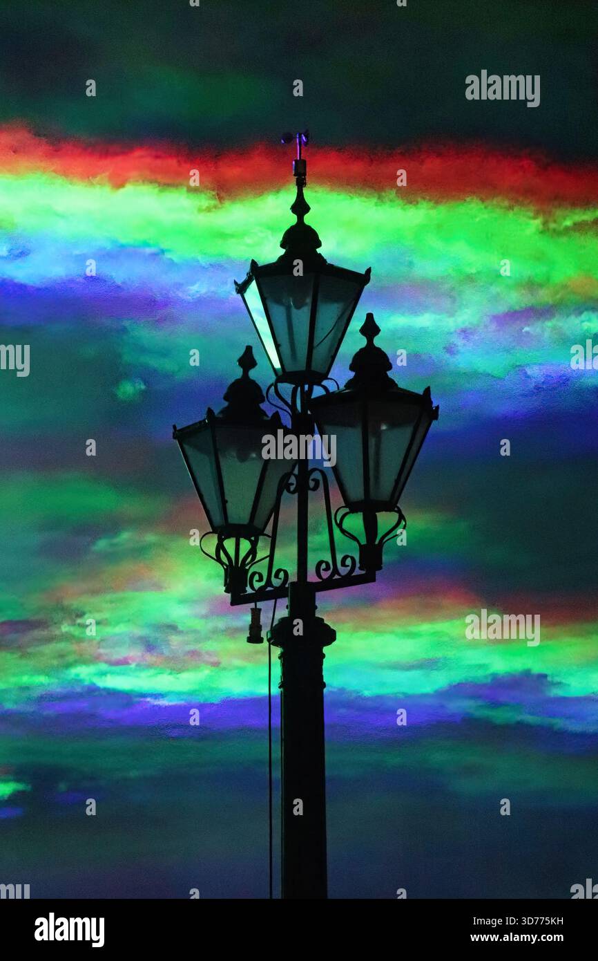 Lampenstandard Während Bolton Put Big Light Auf Dem Public Festival Stockfoto