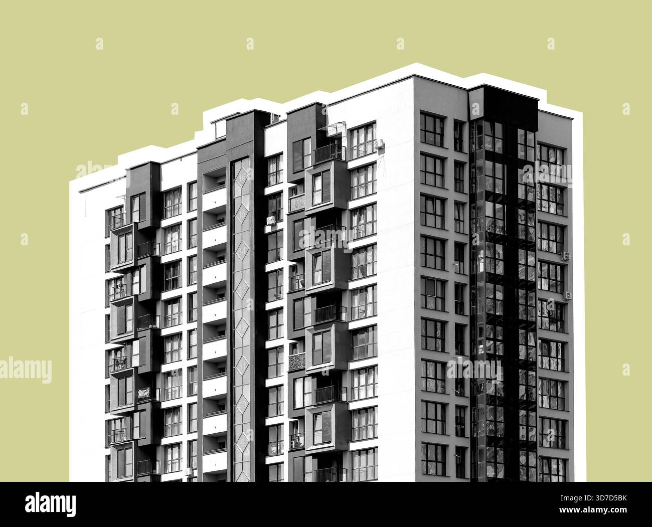 Minimalistischer Blick auf ein Hochhaus mit sich wiederholenden Fenstermustern. Schwarz-weiße Fassadendetails sorgen für starken Kontrast zu einer pla Stockfoto