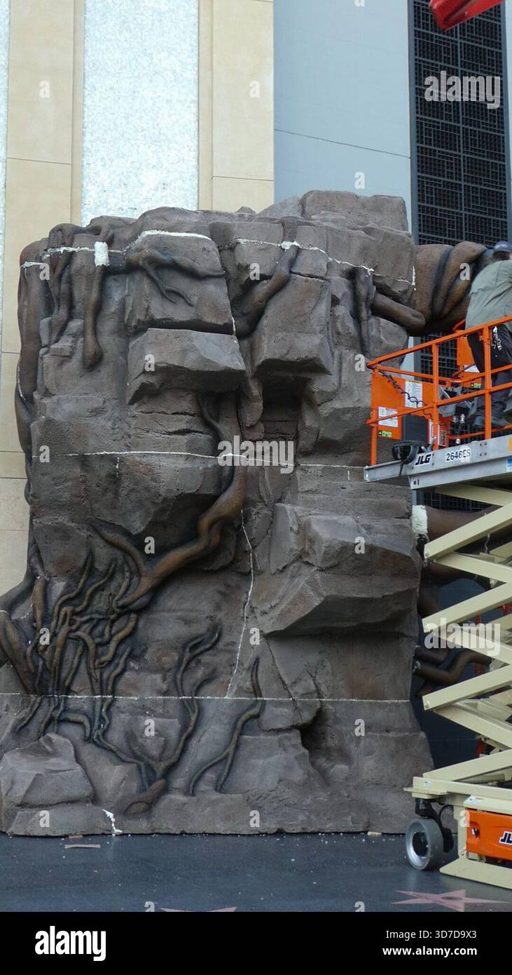 Los Angeles, Kalifornien, USA 24. November 2025 James Cameron Avatar Fire and Ash Movie Premiere am 24. November 2025 in Los Angeles, Kalifornien, USA. Foto: Barry King/Alamy Stock Photo Stockfoto