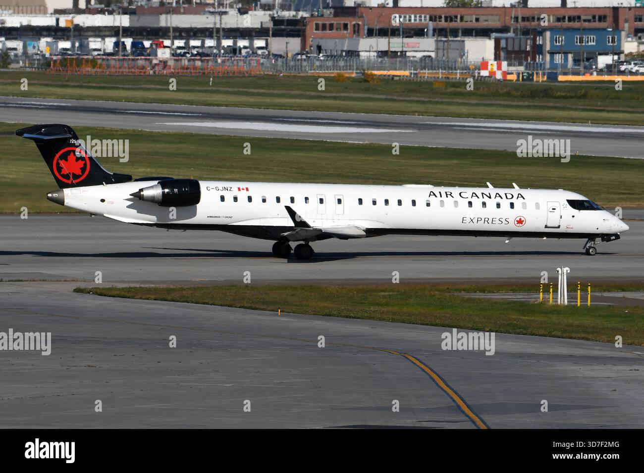 AIR CANADA EXPRESS BOMBARDIER CRJ-900LR C-GJNZ. Stockfoto