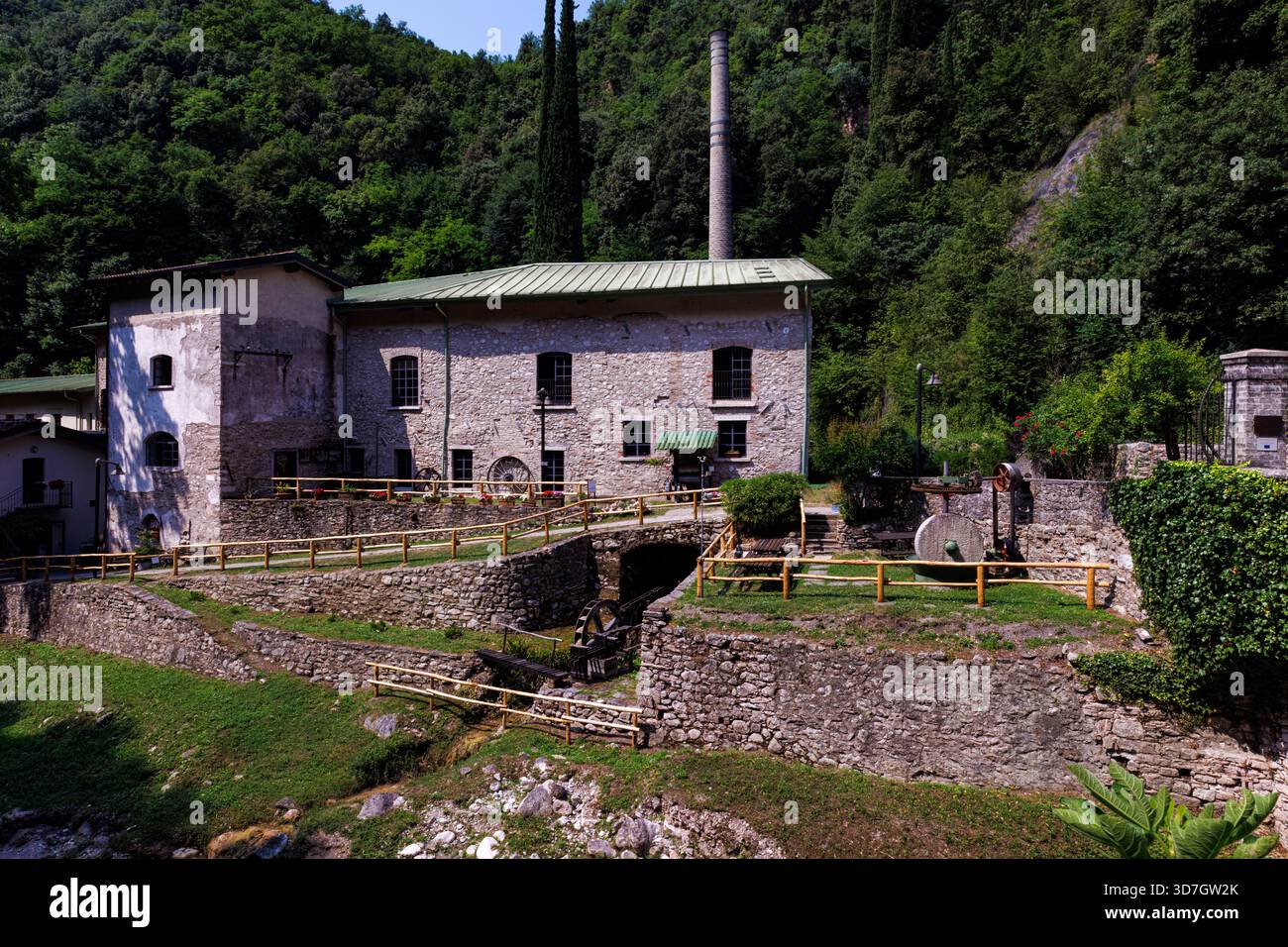Blick auf das Papiermuseum von Toscolano Maderno, Brescia, Italien Stockfoto