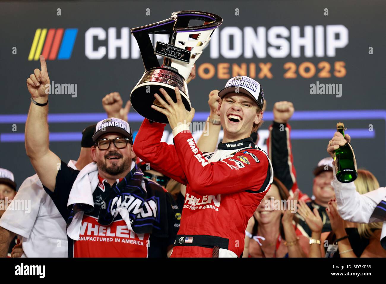 Avondale, AZ USA – 01. November 2025: JESSE LOVE (2) gewinnt die NASCAR Xfinity Series Championship in Avondale, AZ. Stockfoto