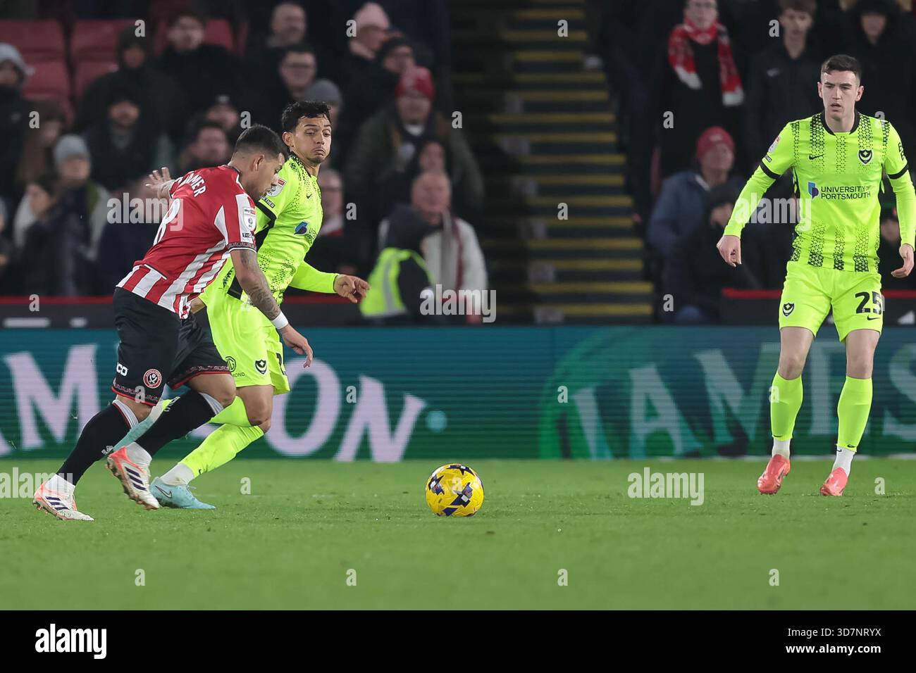 Während des Sky Bet Championship-Spiels zwischen Sheffield United und Portsmouth in der Bramall Lane, Sheffield am Mittwoch, den 26. November 2025. (Foto: Simon Hall | MI News) Credit: MI News & Sport /Alamy Live News Stockfoto