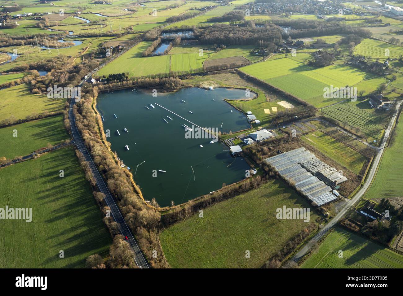 Luftansicht, Wasserski Hamm, Wasserski-Anlage, Haarener Baggerseen, Steinbruchteich, Freizeit, Dolberg, Hamm, Ruhrgebiet, Nordrhein-Westfalen, De Stockfoto