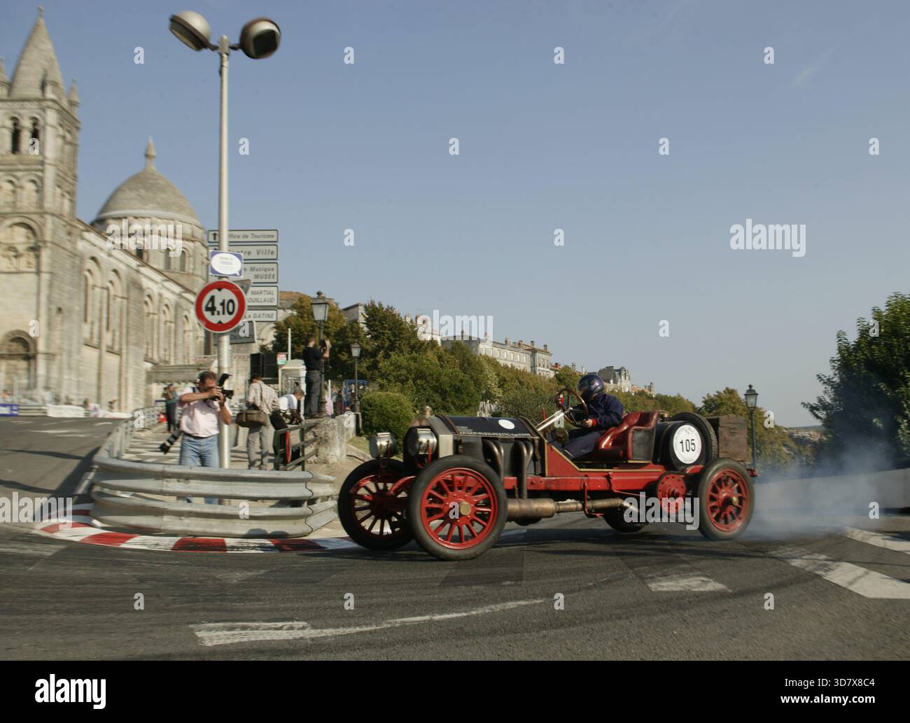 2003 Circuit des Remparts Oldtimer-Rennen Angouleme France Stockfoto