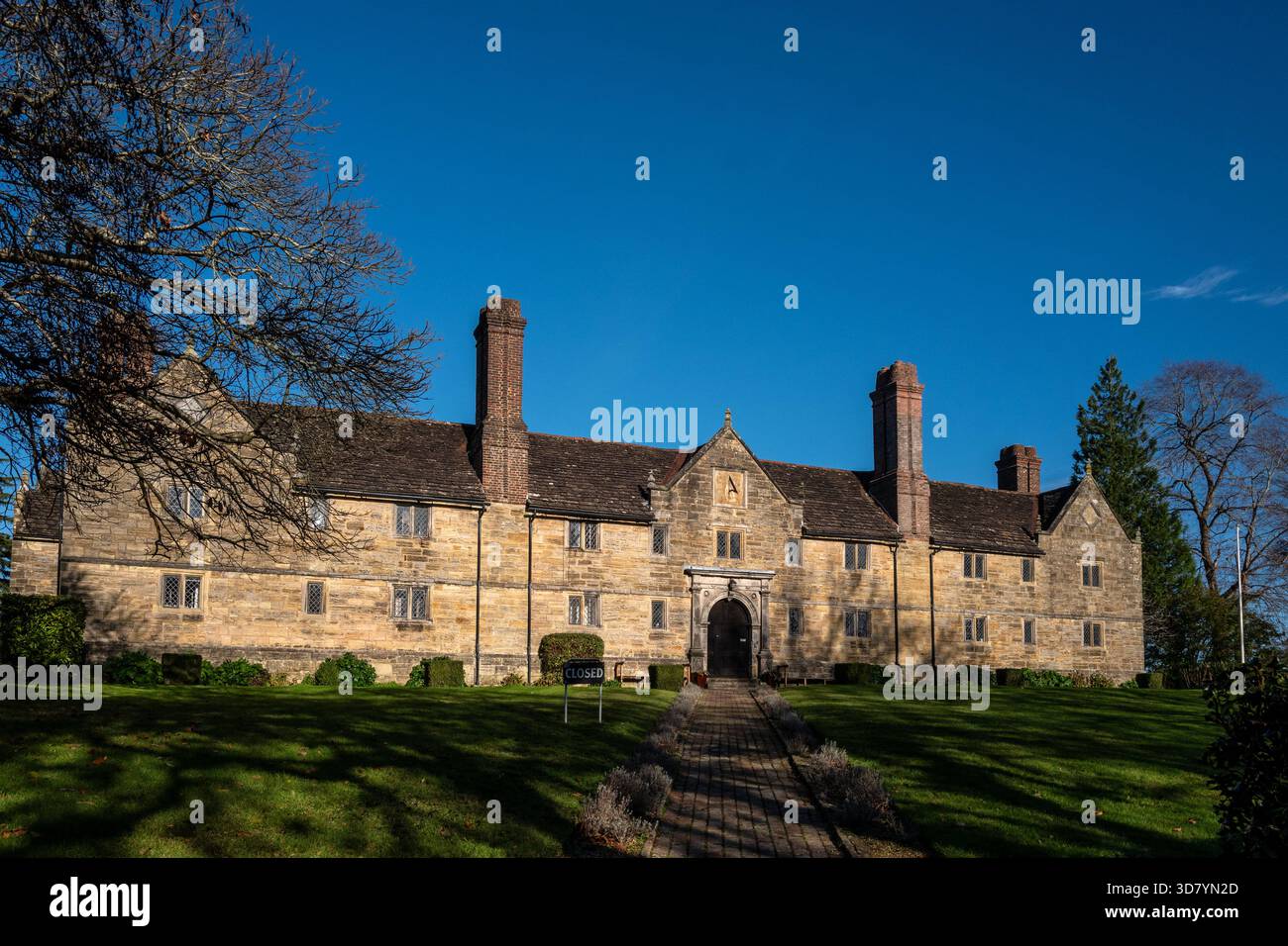East Grinstead, 26. November 2025: Sackville College Stockfoto