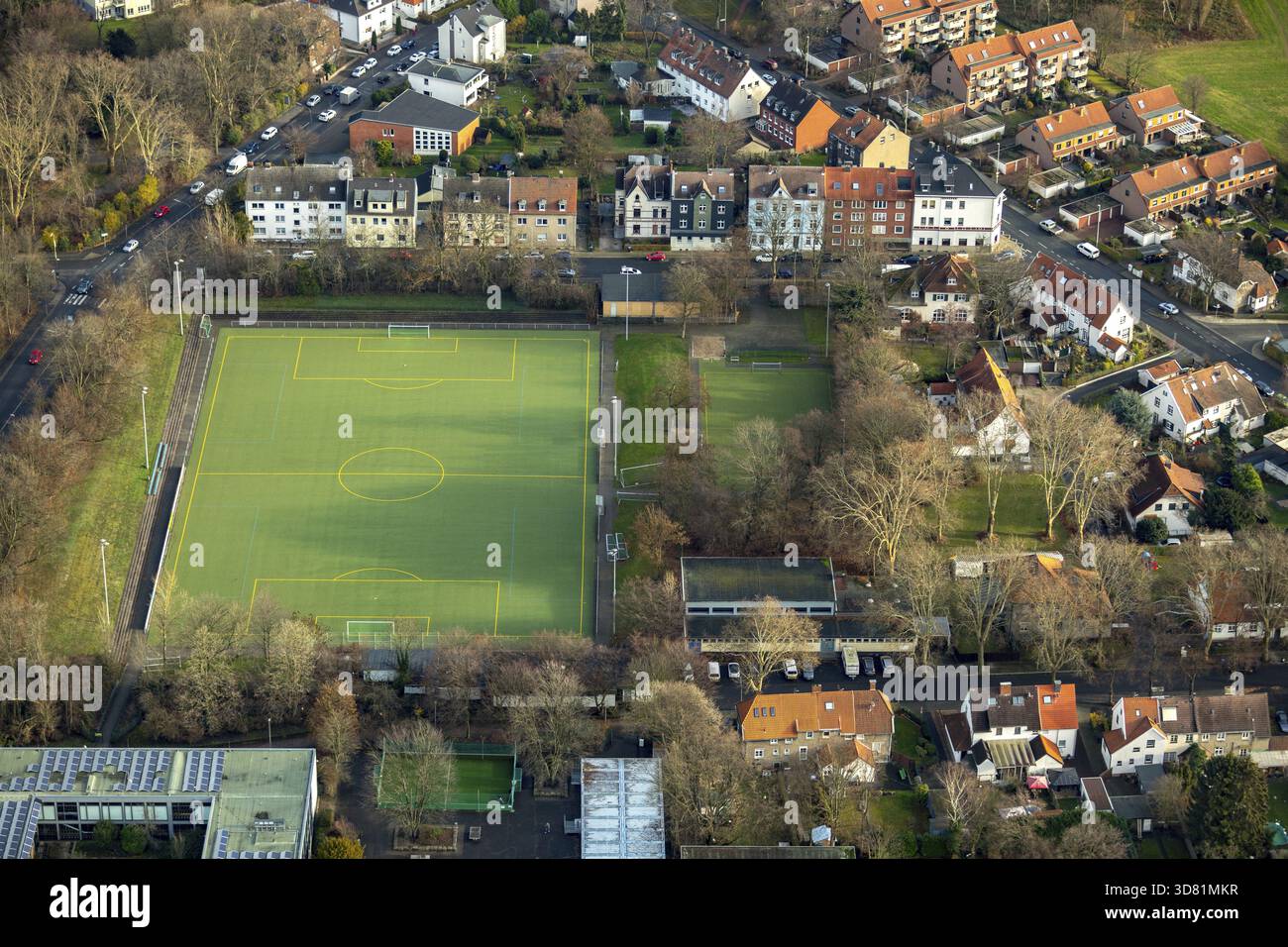 Luftaufnahme, Sportplatz Reichsstraße in Wanne ist verlassen, Hans-Tilkowski Schule, Sportplatz Volkspark, Eickelerbruch, Bochum, Ruhrgebiet, Nordrhein Stockfoto