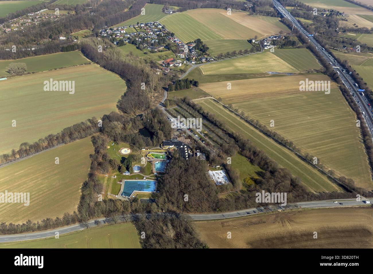 Freibad Schoene Floete in der Steinbruchstraße in Holzwickede in Nordrhein-Westfalen. Holzwickede, Ruhrgebiet, Nordrhein-Westfalen, Deutschland, Stockfoto