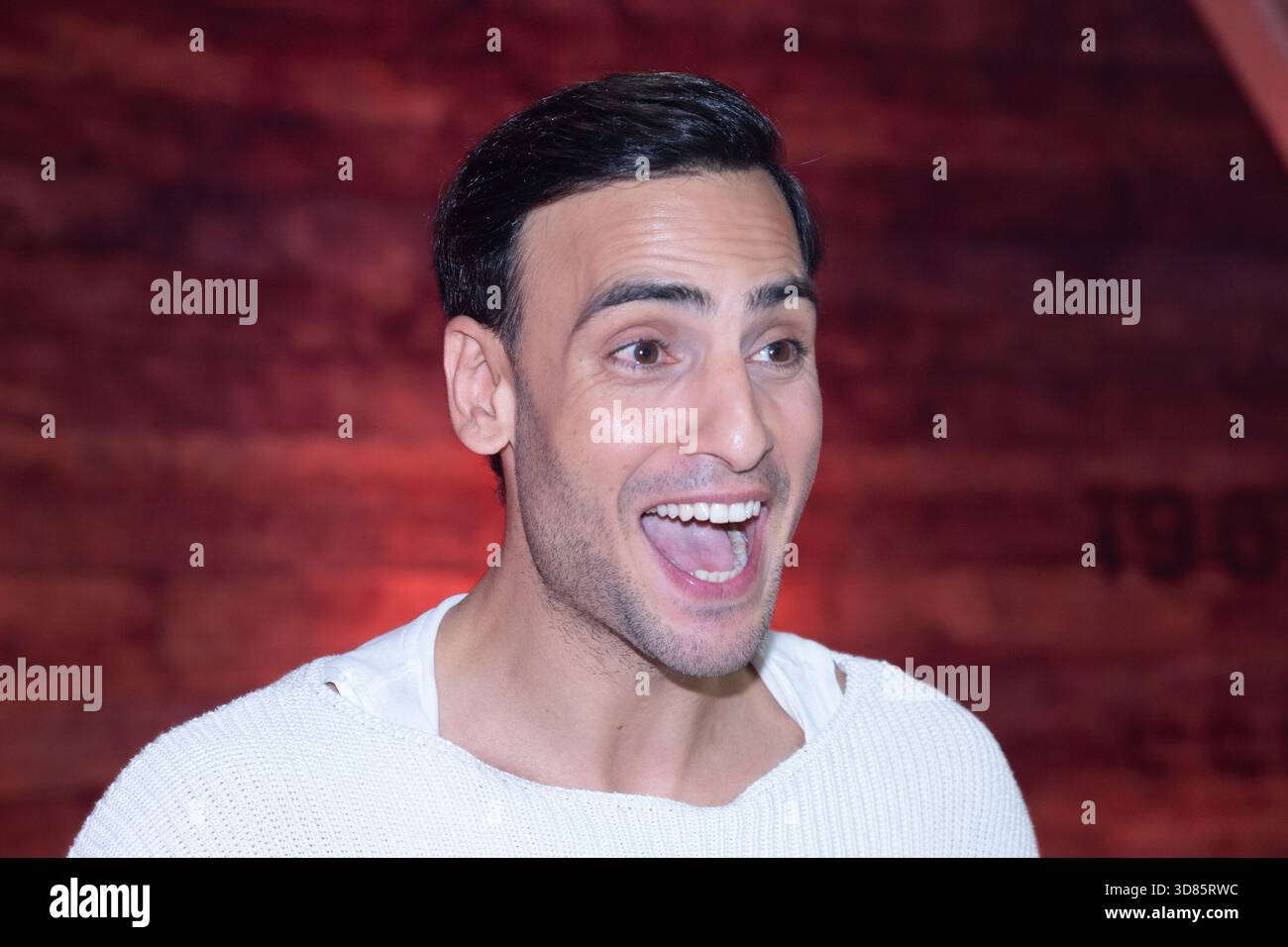 Timur UELKER, Ülker, Schauspieler, Porträt, Porträt, Porträt, zugeschnittenes Einzelbild, Einzelmotiv, 30. RTL Spendenmarathon „We Help Children“, Fernsehen, 20.-21. November 2025 in Hürth, Deutschland, Stockfoto