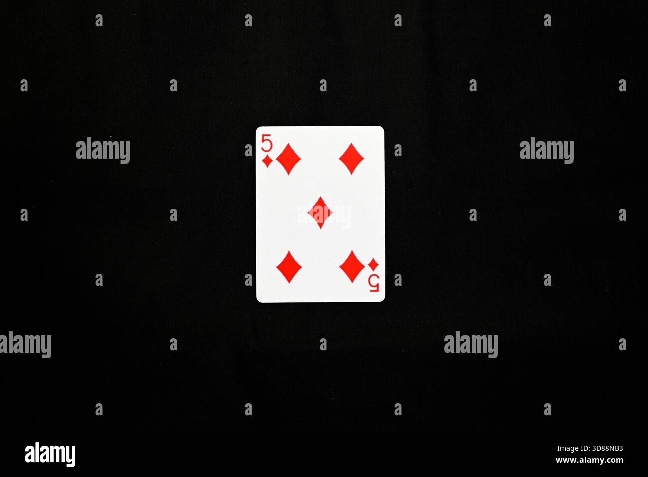 Vollständiger Satz Pokerkarten - fünf Diamanten Stockfoto