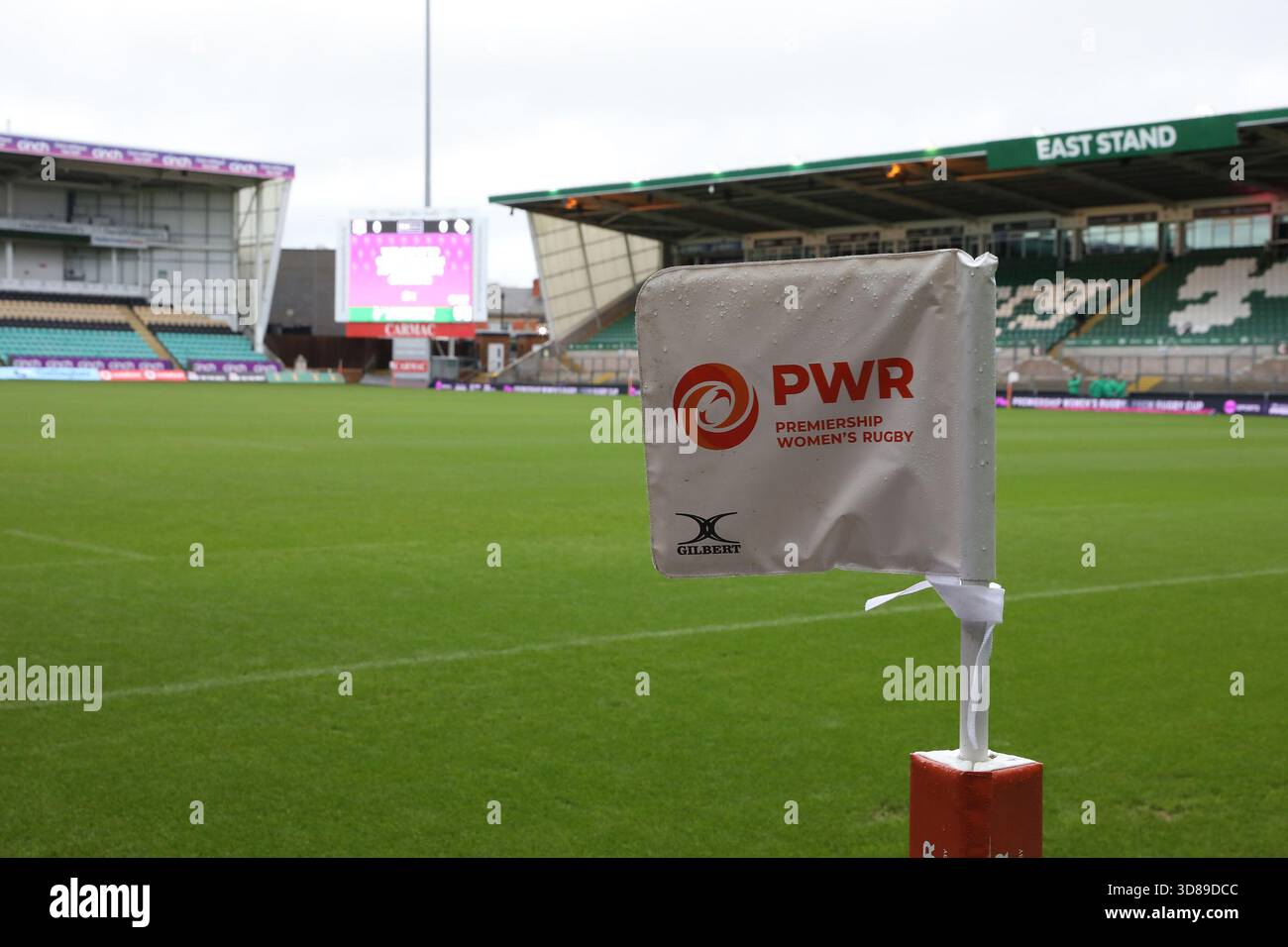 NORTHAMPTON, Großbritannien, 29. November 2025, Eine Flagge für die PWR (Premiership WomenÕs Rugby) vor dem Premiership Women's Rugby Match zwischen Loughborough Lightning und Leicester Tigers Women im Cinch Stadium @ Franklins Gardens, Northampton, Credit: Gareth Tibbles/Alamy Live News #WomensRugby #WomenInRugby #Rugby #Rugby #Rugby #Rugby #Rugby #Rugby #Rugby #Rugby #Rugby #Rugby #Rugby Stockfoto