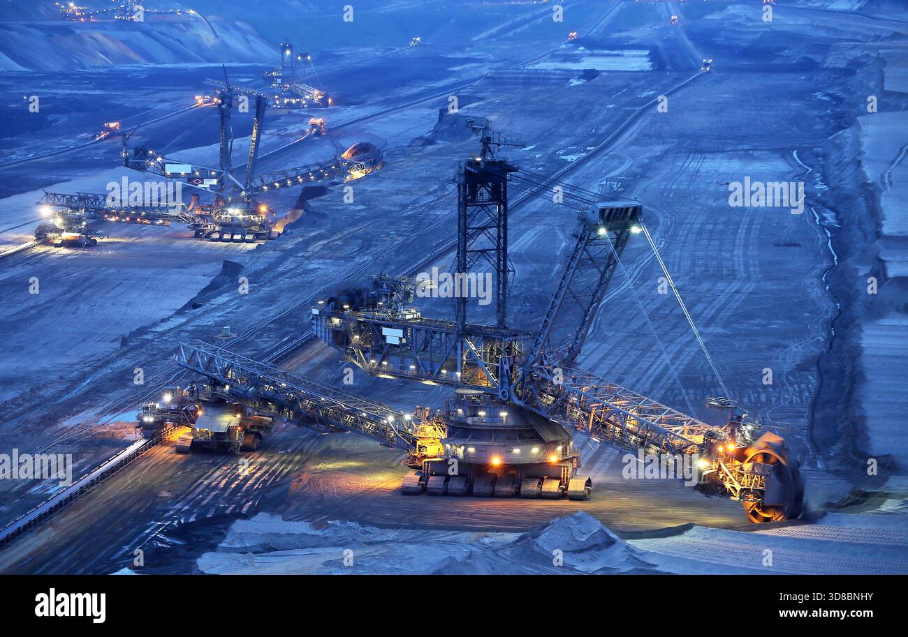 Schaufelradbagger in einem Braunkohle- oder Braunkohlenbruch, Deutschland Stockfoto