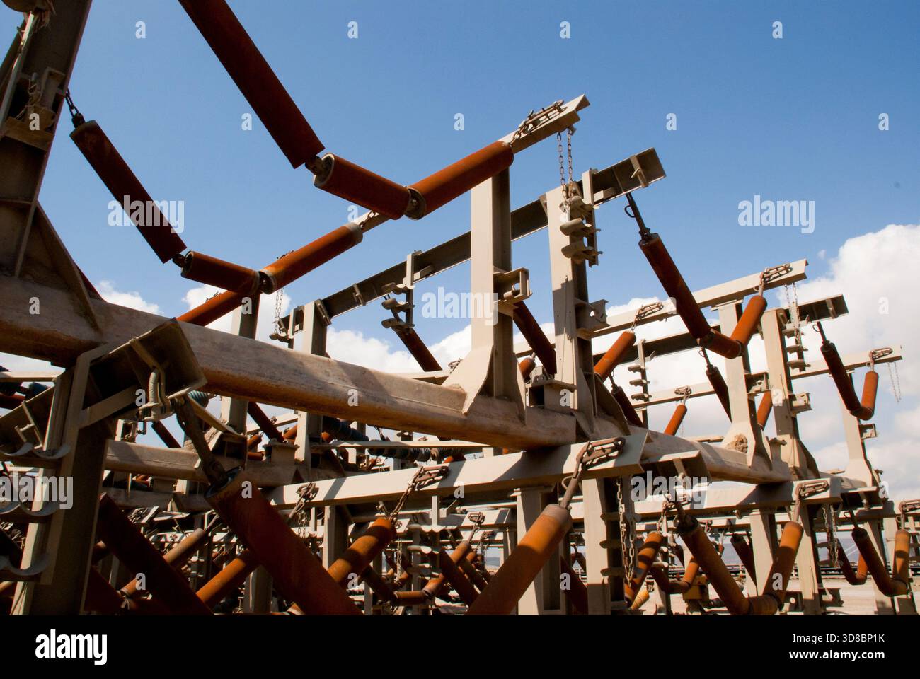Ein Förderband in einer Braunkohlemine in Deutschland Stockfoto