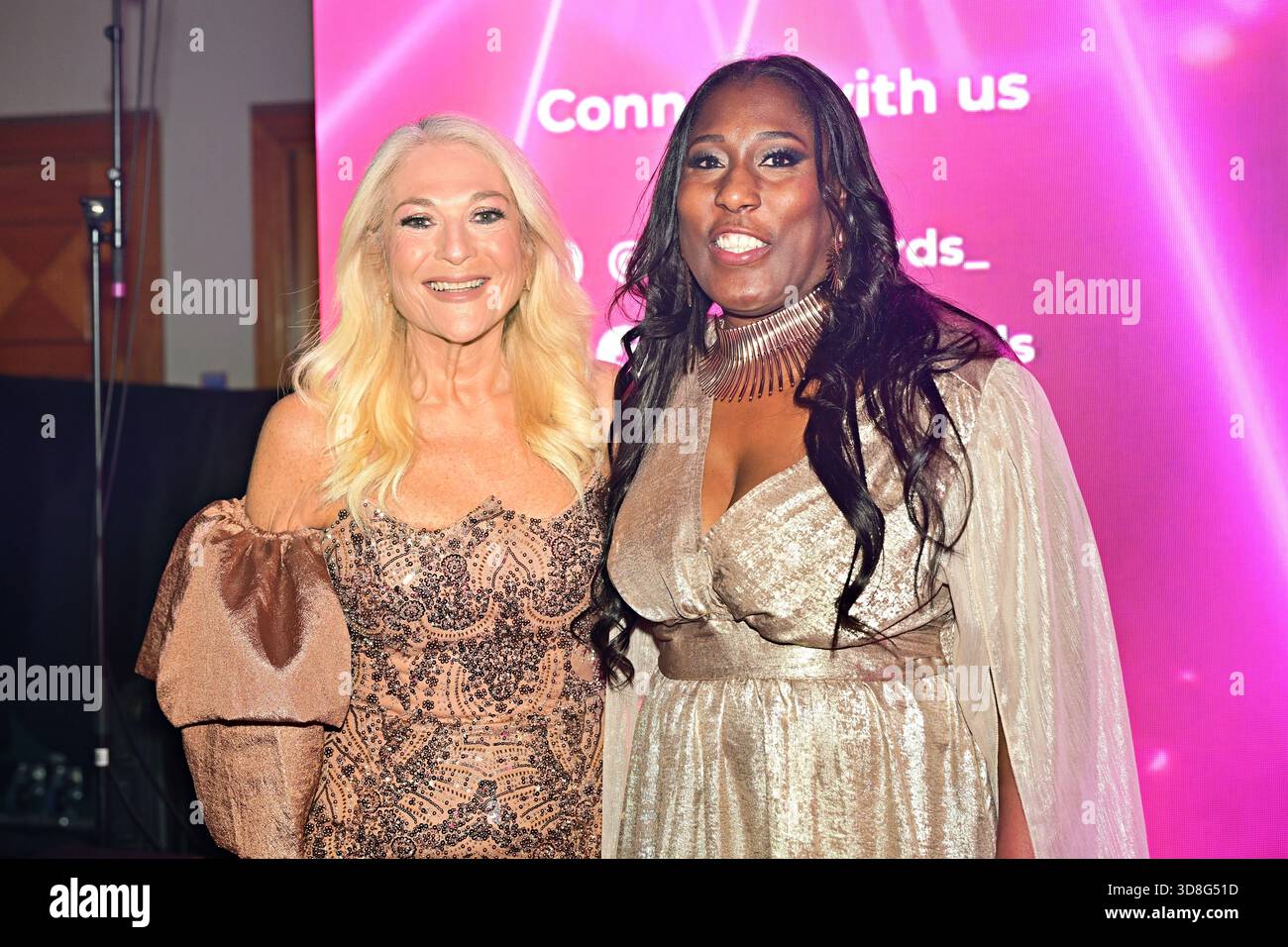 Birmingham, Großbritannien. November 2025. Vanessa Feltz, Zoe Bennet BEM bei den Awards of the Multikultural Business & Community Champion Awards 2025 (MBCC Awards) im Hilton Birmingham Metropole, Birmingham, Großbritannien. (Foto von 李世惠/siehe Li/Picture Capital) Credit: Siehe Li/Picture Capital/Alamy Live News Stockfoto